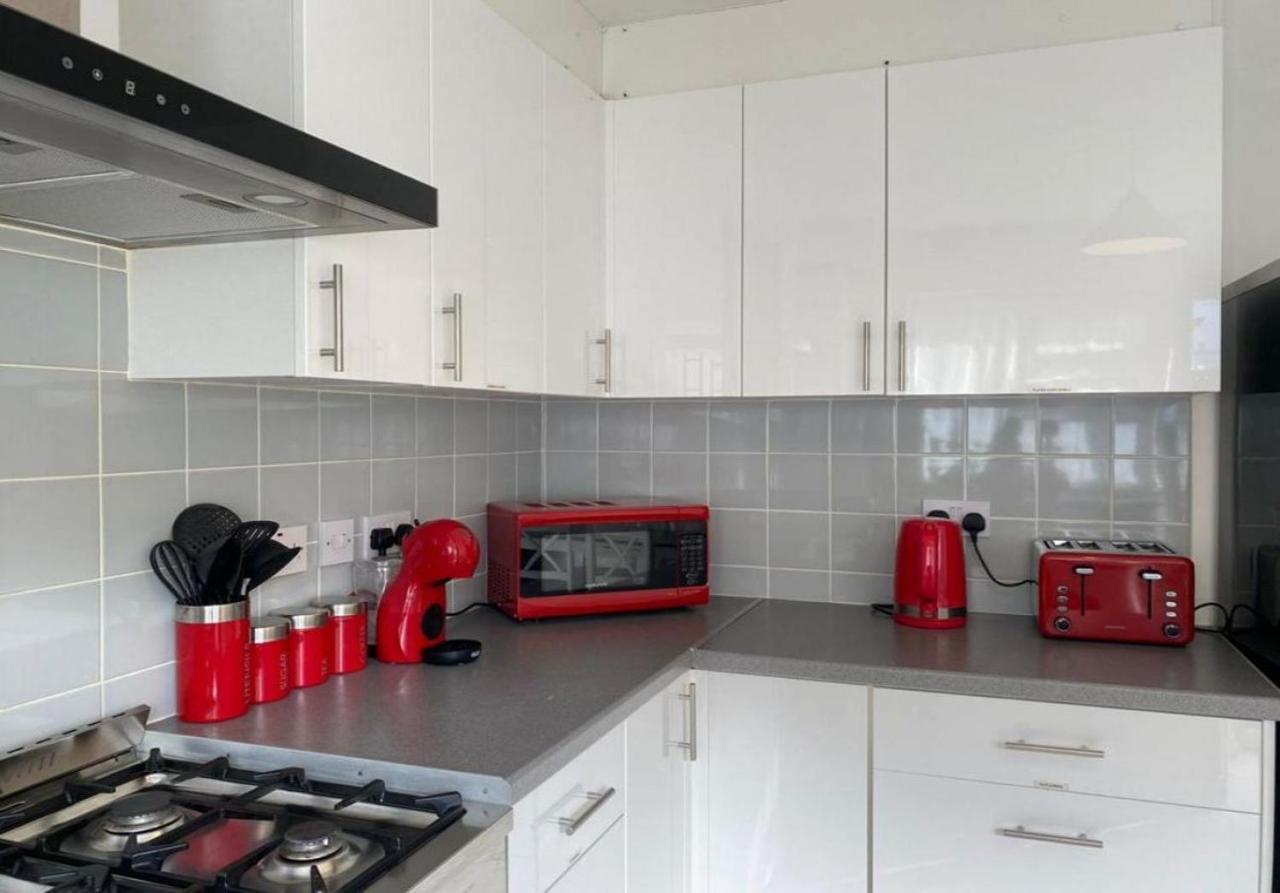 Stunning Four Bedroom House Close To Excel, O2 & Central London With Free Parking Ngoại thất bức ảnh